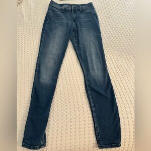 Abercrombie & Fitch | Dark Blue Stretch Skinny Jeans (Size 28) 👖